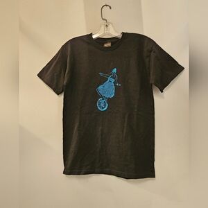 Octobers Very Own Graphic T-shirt | Size Small